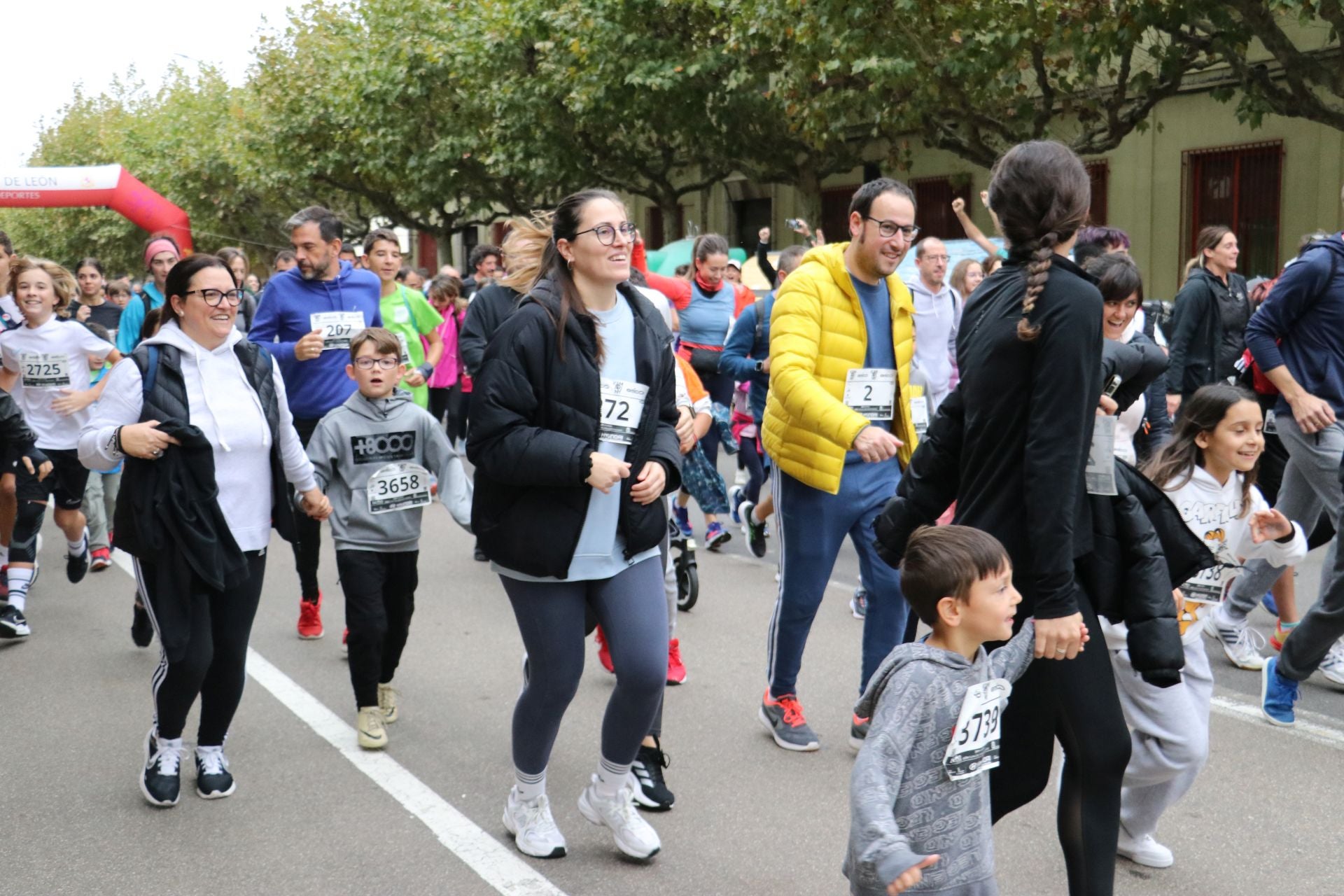 Las méjores imágenes de la carrera popular de los &#039;10 kilómetros Ciudad de León&#039;