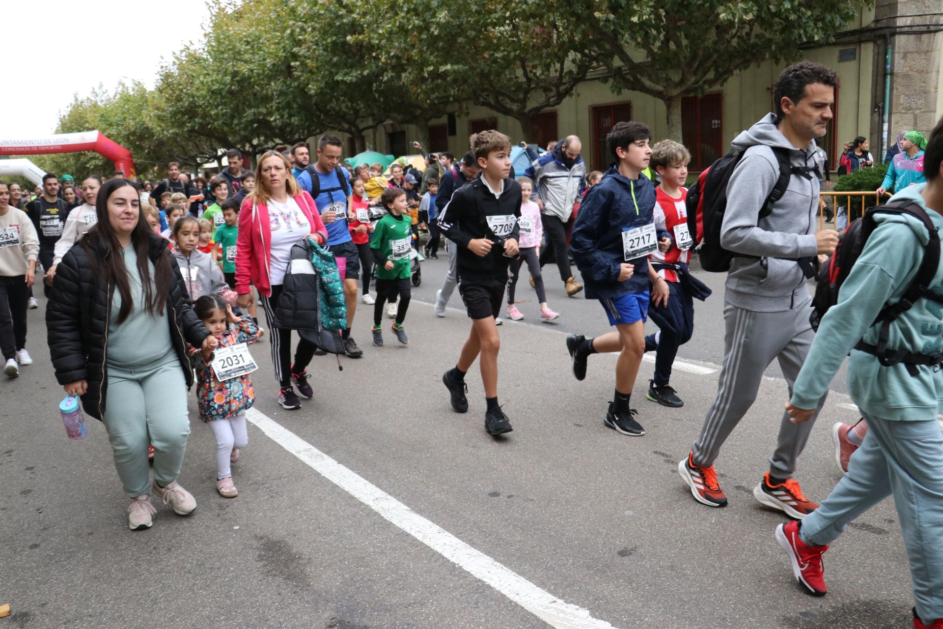 Las méjores imágenes de la carrera popular de los &#039;10 kilómetros Ciudad de León&#039;