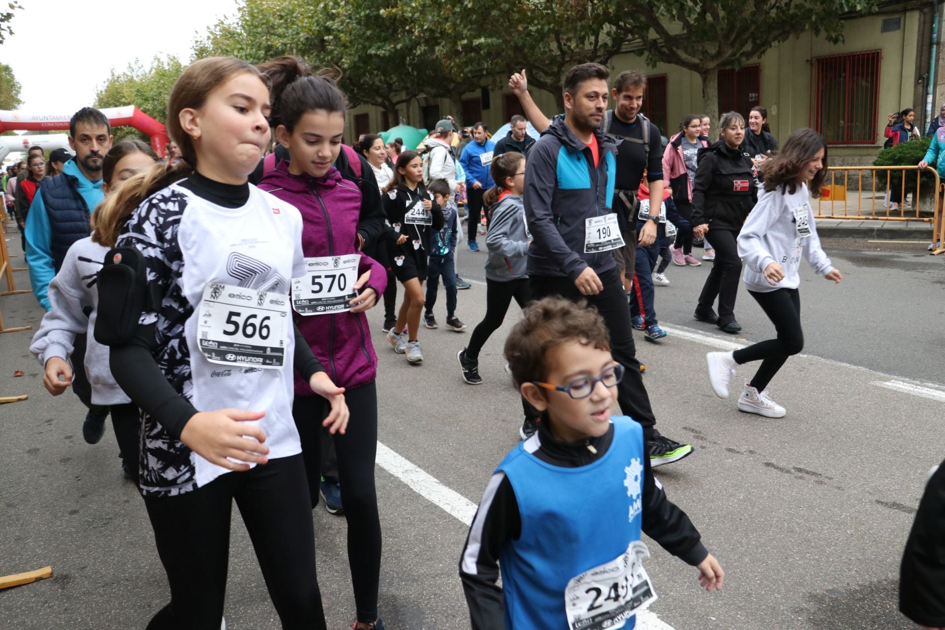 Las méjores imágenes de la carrera popular de los &#039;10 kilómetros Ciudad de León&#039;