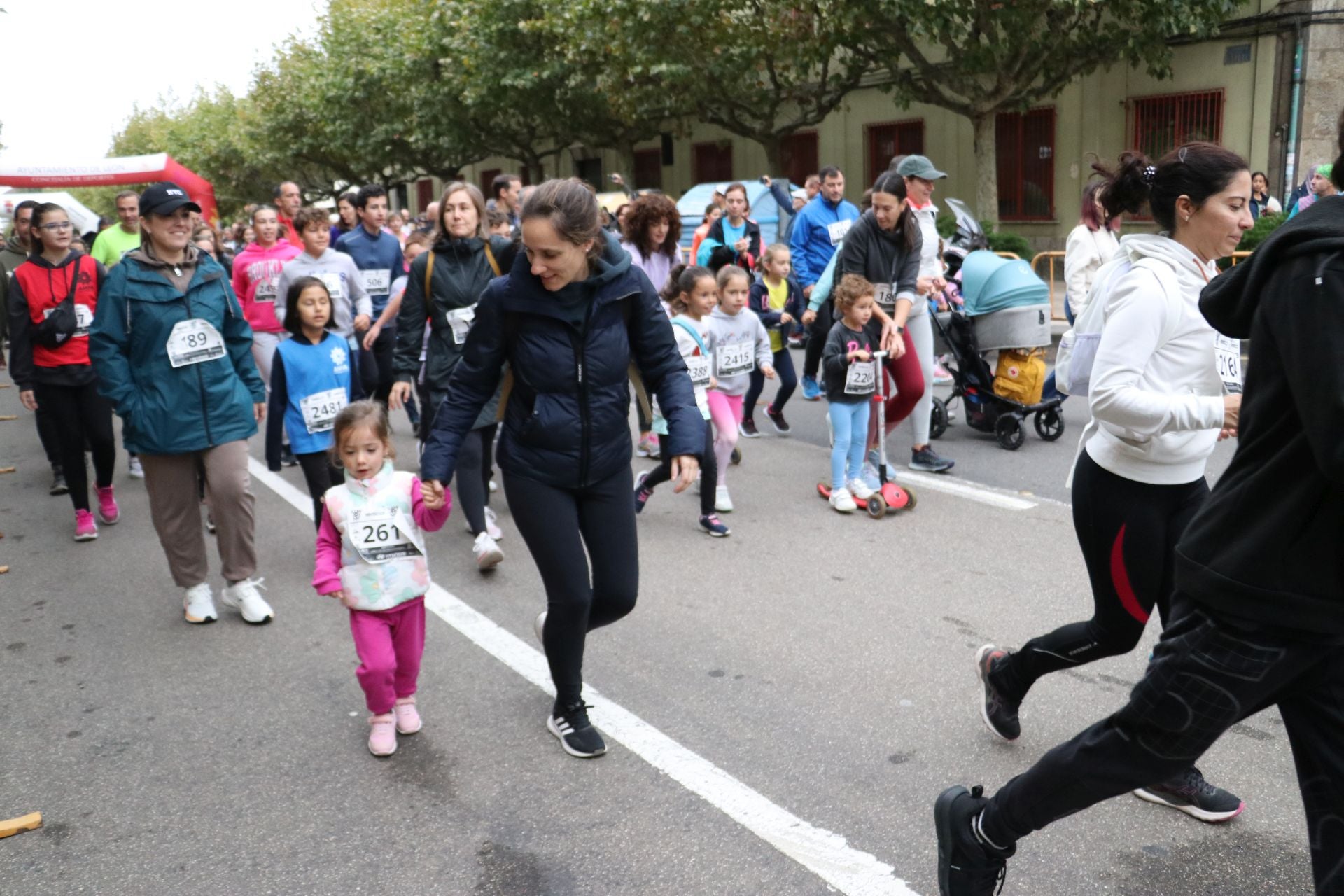 Las méjores imágenes de la carrera popular de los &#039;10 kilómetros Ciudad de León&#039;