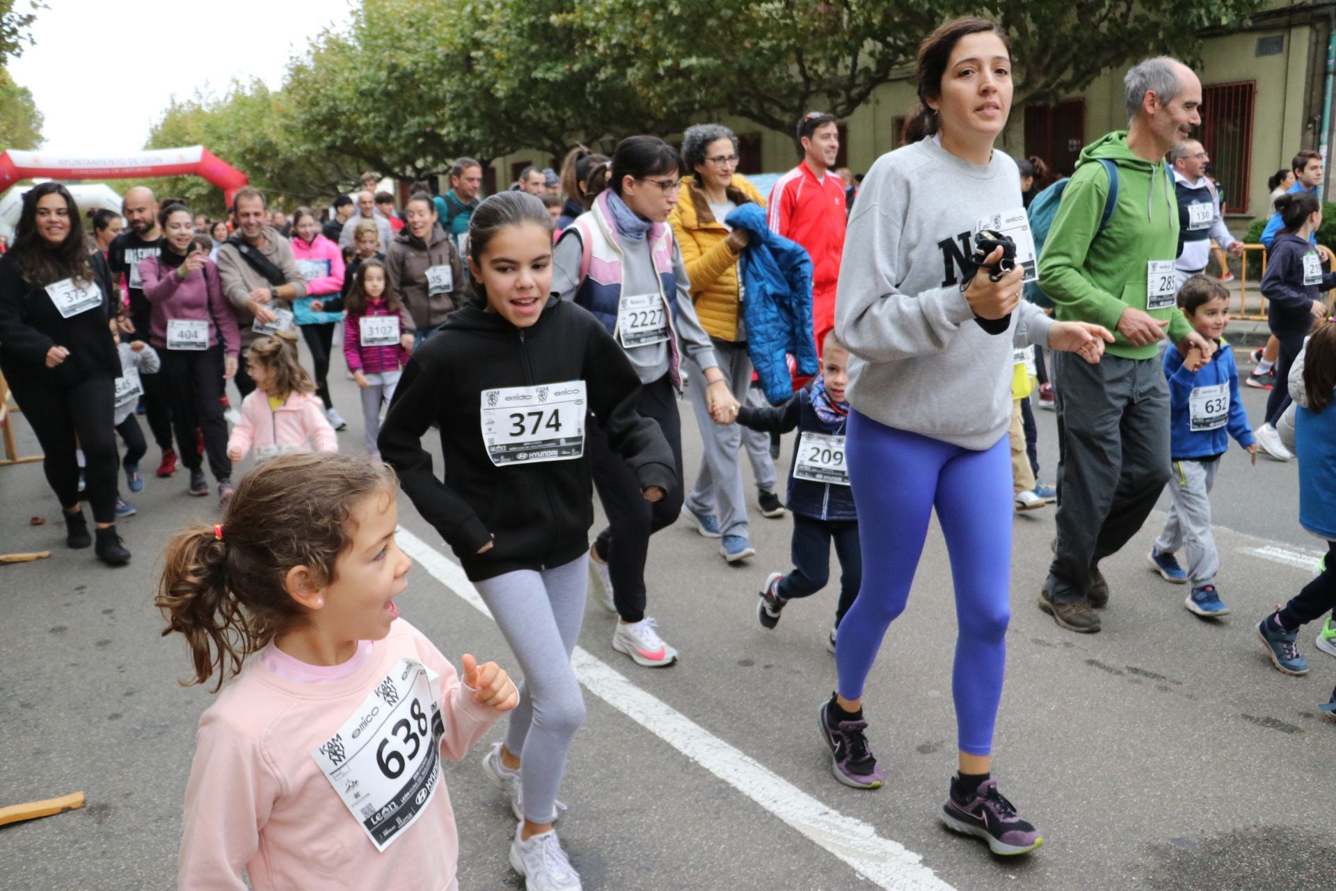 Las méjores imágenes de la carrera popular de los &#039;10 kilómetros Ciudad de León&#039;