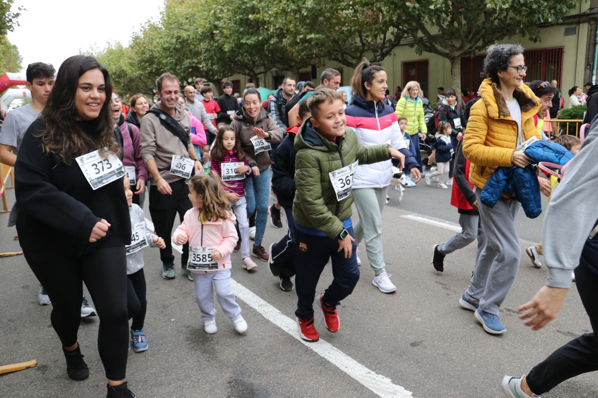 Las méjores imágenes de la carrera popular de los &#039;10 kilómetros Ciudad de León&#039;