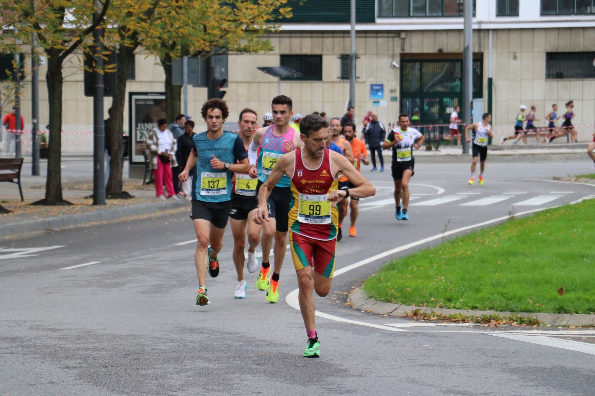 Las imágenes del paso por los 2 kilómetros