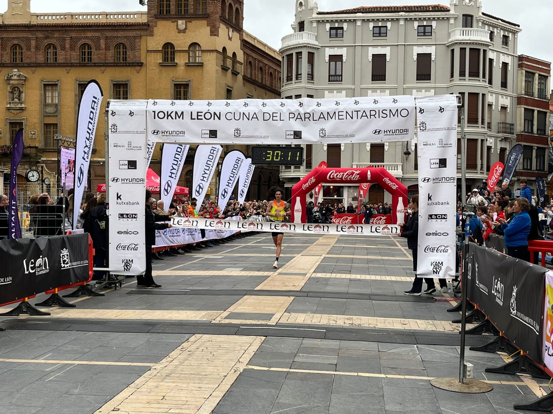 Las imágenes de la llegada a la meta de los 10 kilómetros Ciudad de León
