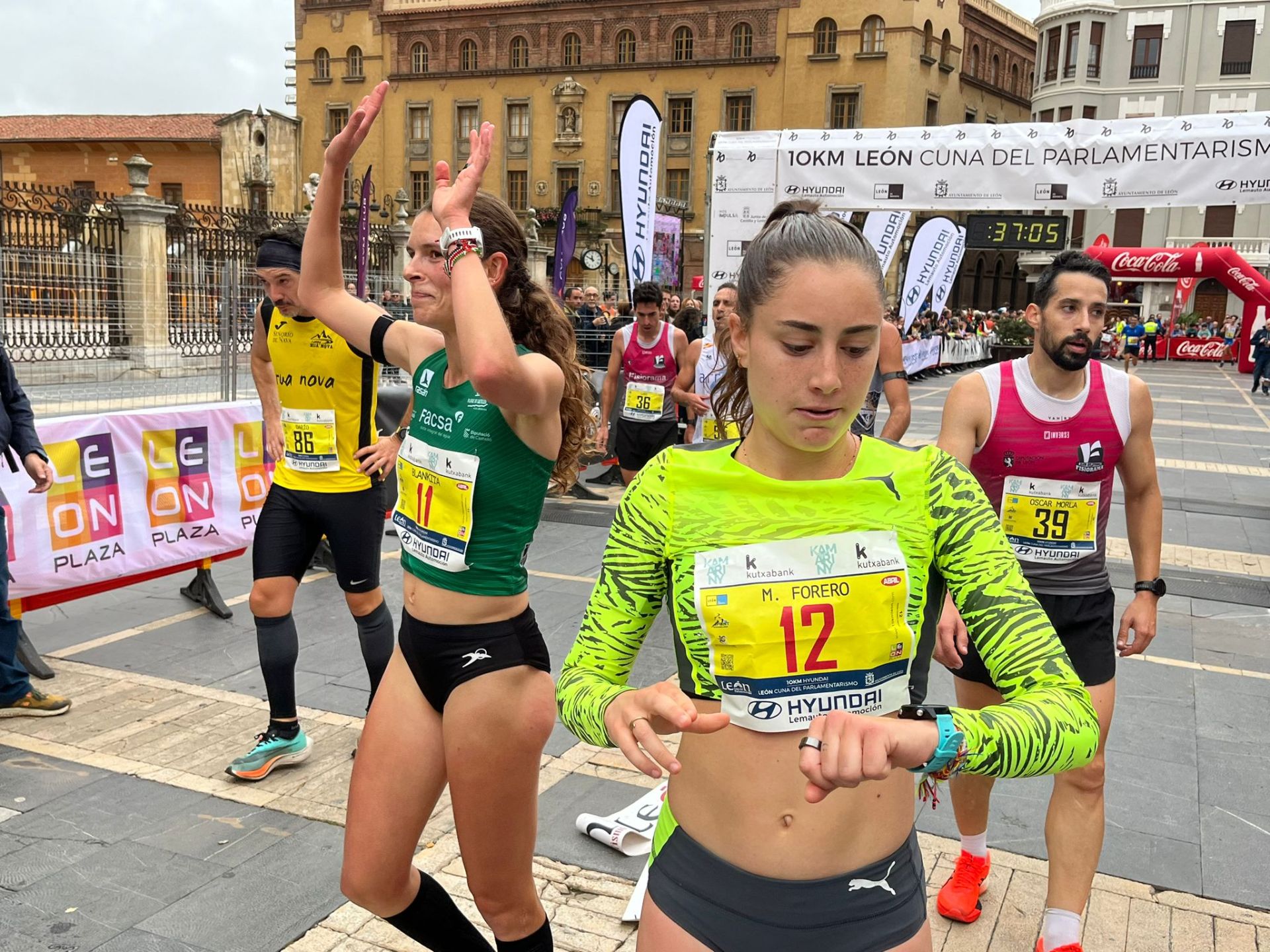 Llegada de la carrera de los 10 kilómetros.