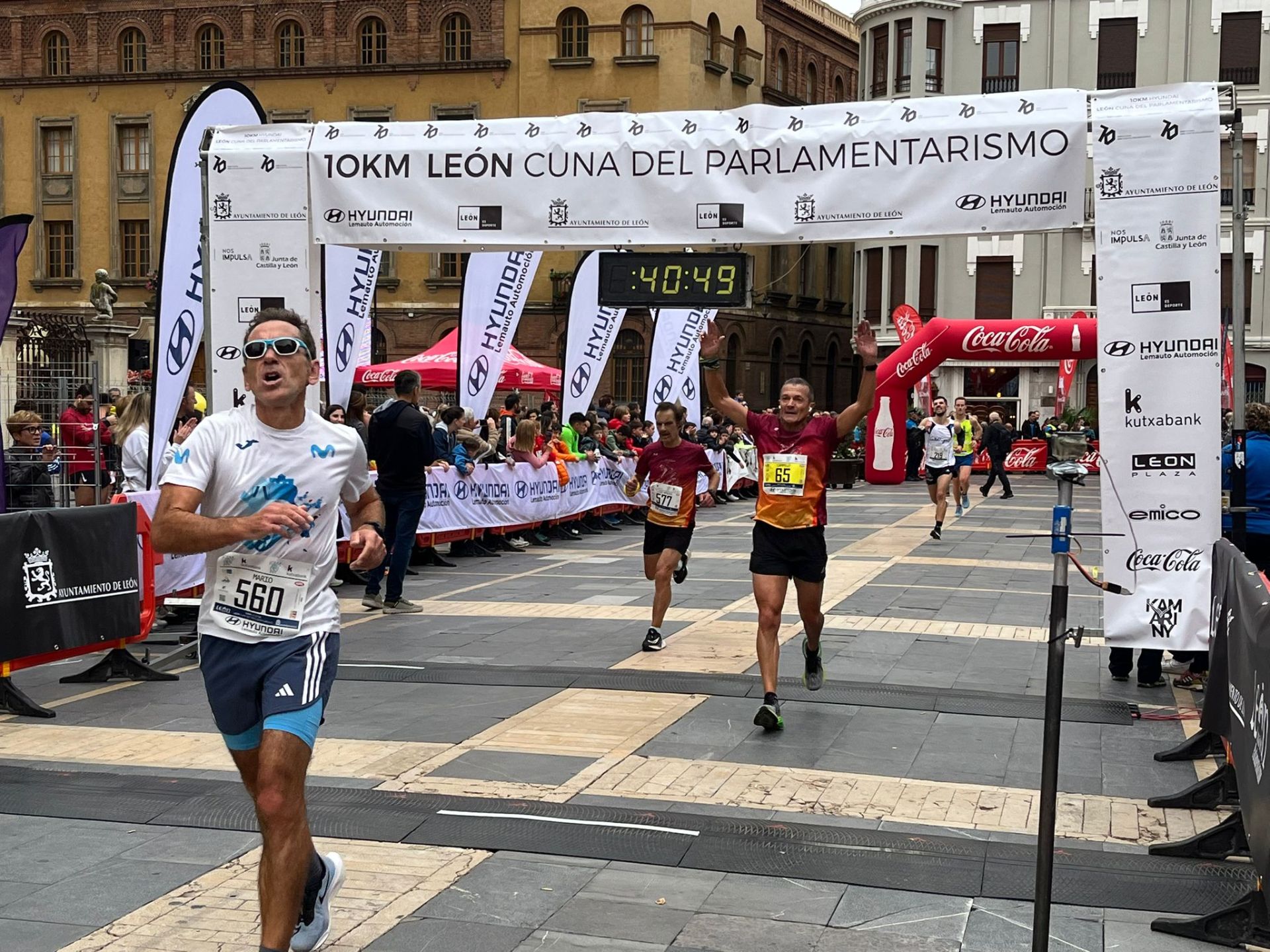 Las imágenes de la llegada a la meta de los 10 kilómetros Ciudad de León