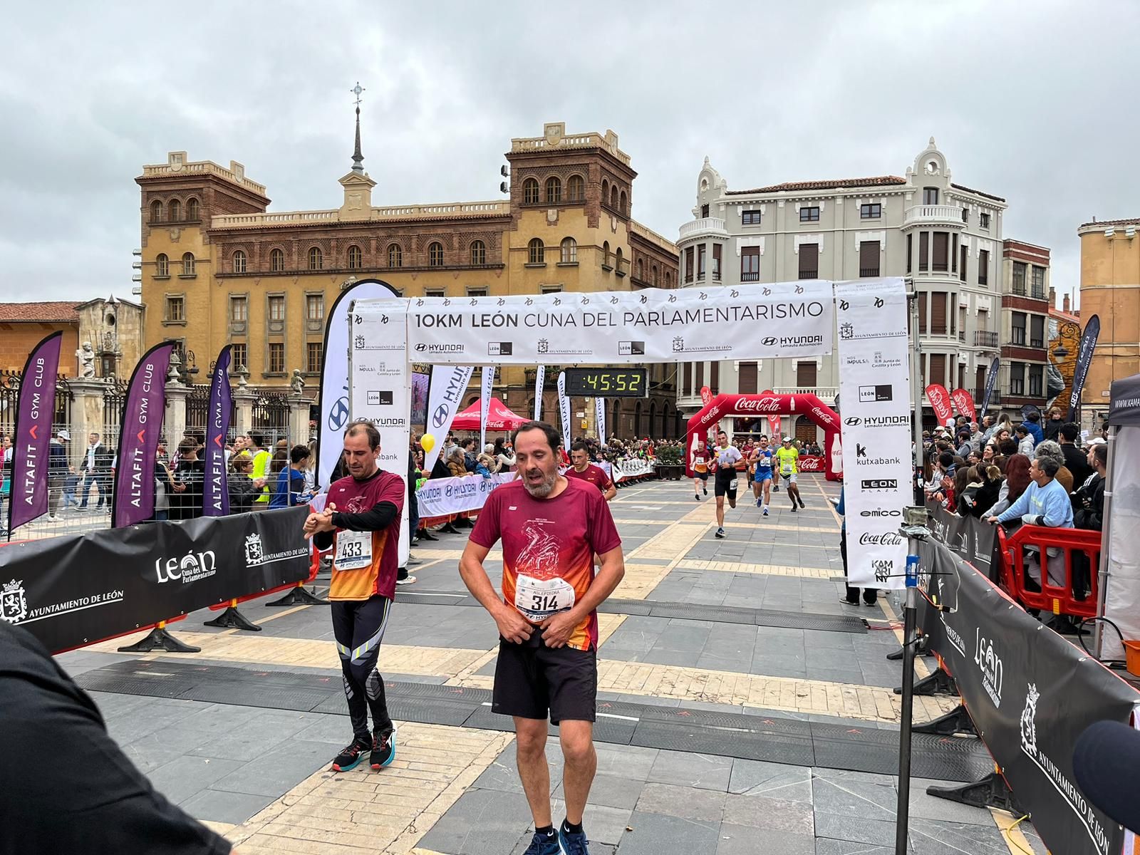 Las imágenes de la llegada a la meta de los 10 kilómetros Ciudad de León