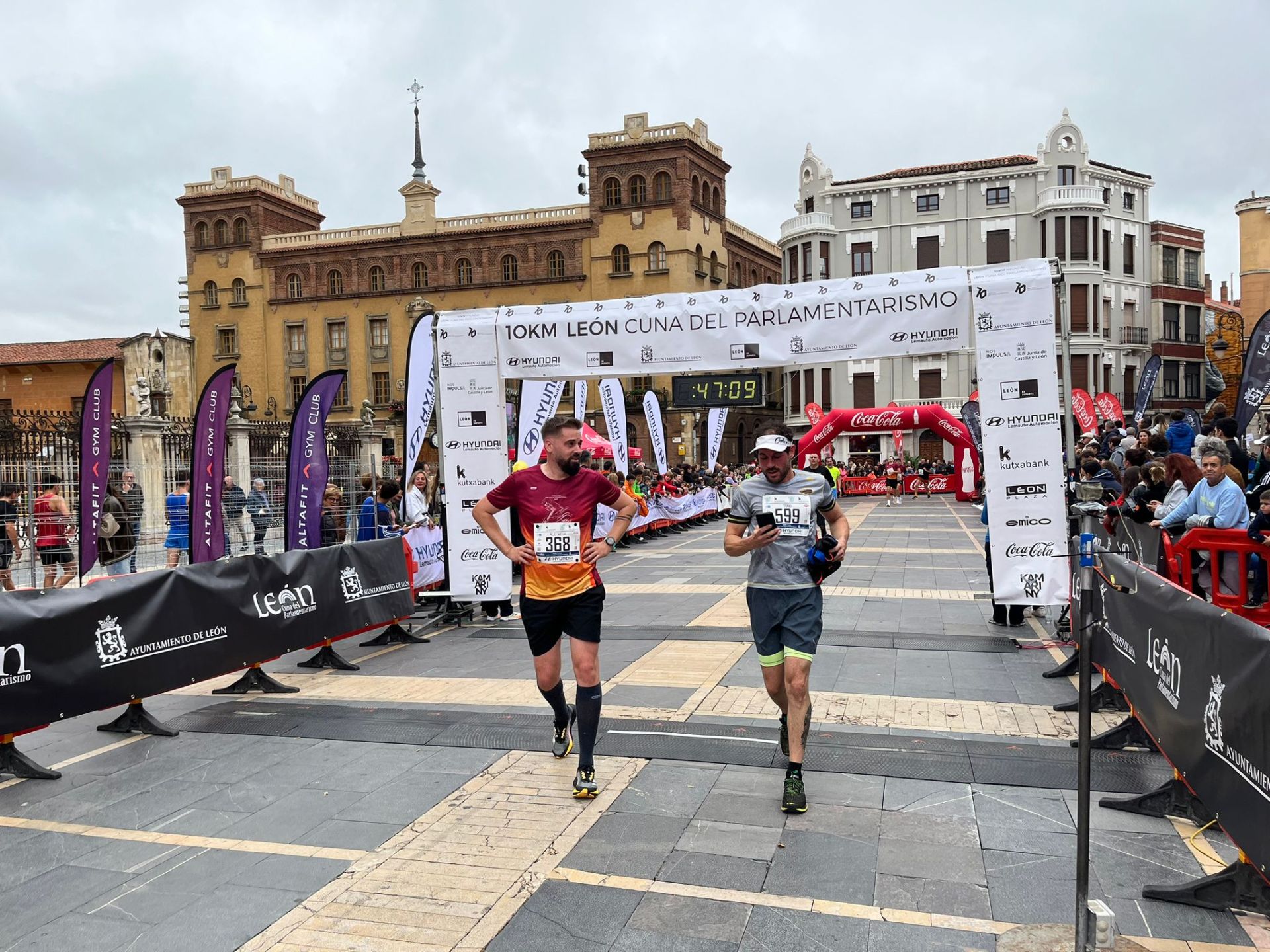 Las imágenes de la llegada a la meta de los 10 kilómetros Ciudad de León