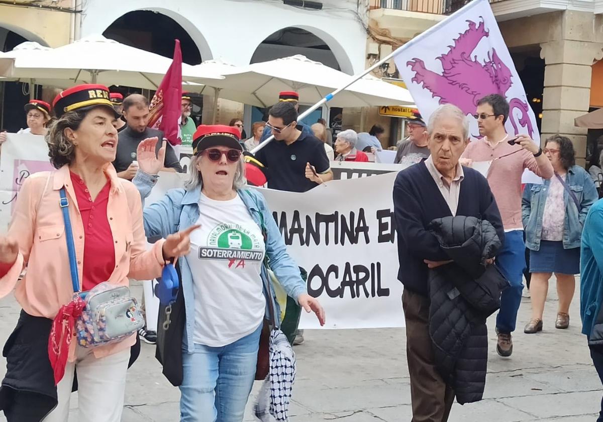 Manifestación por la Ruta de la Plata en Plasencia.