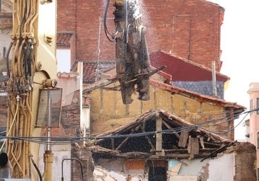 Dos calles cortadas y 12 inmuebles por derribar para unir el Espolón y La Palomera