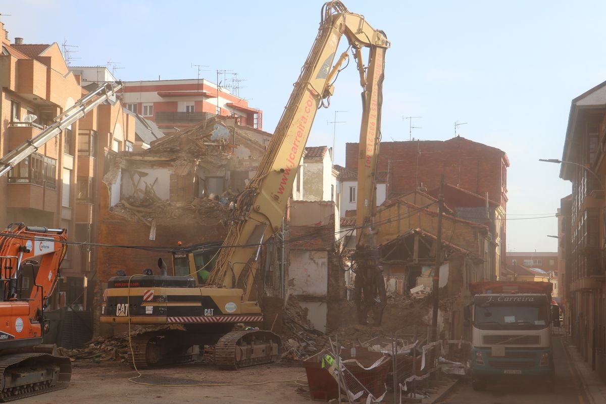 Comienza la demolición de las viviendas de la ronda interior