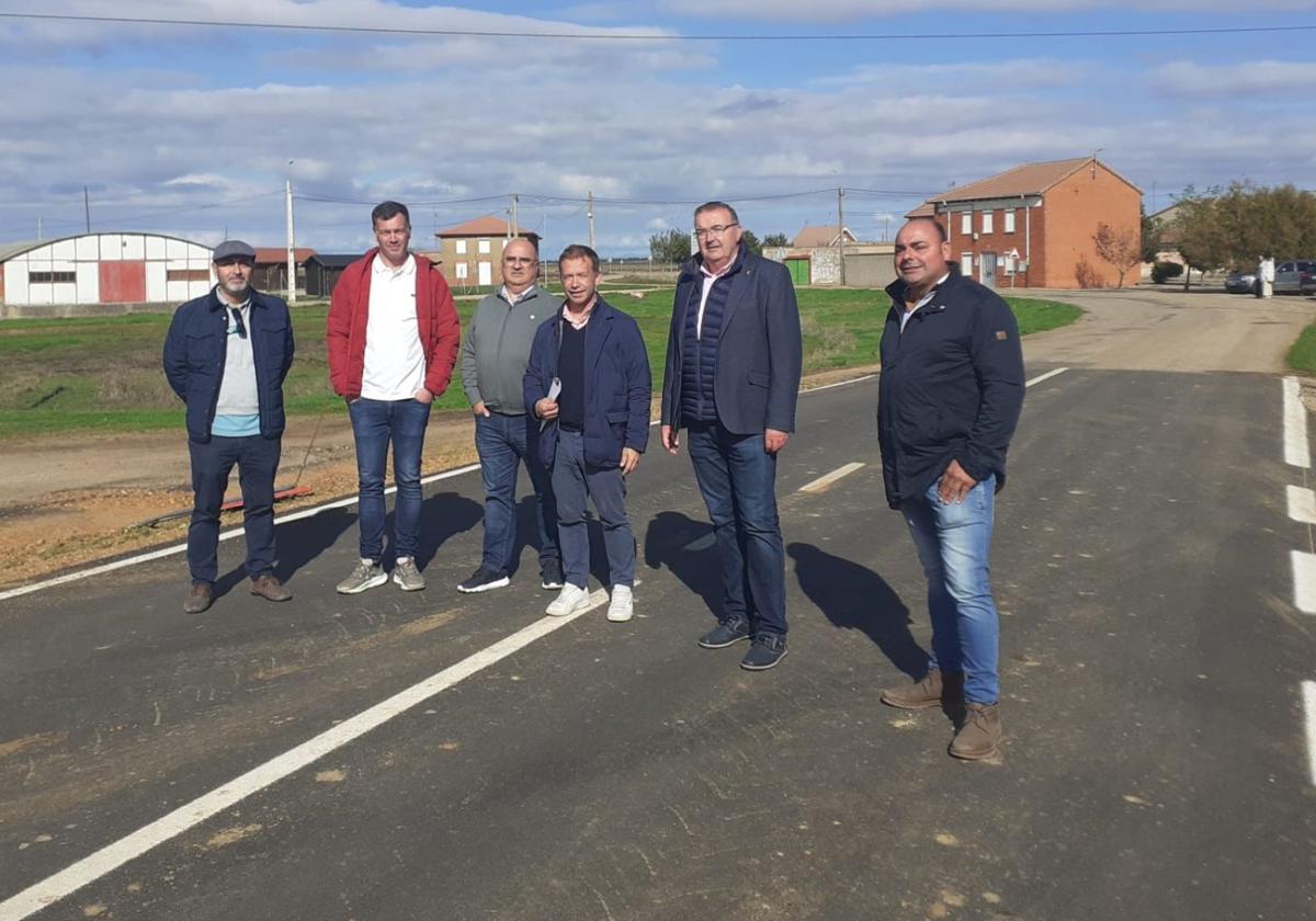 La Diputación destina 1,2 millones en la mejora de la carretera entre Villabraz y Castilfalé