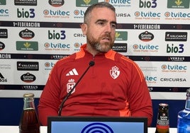 Javi Rey, entrenador de la Deportiva.