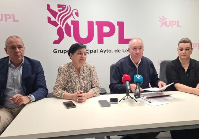 Rueda de prensa de cuatro concejales de UPL.