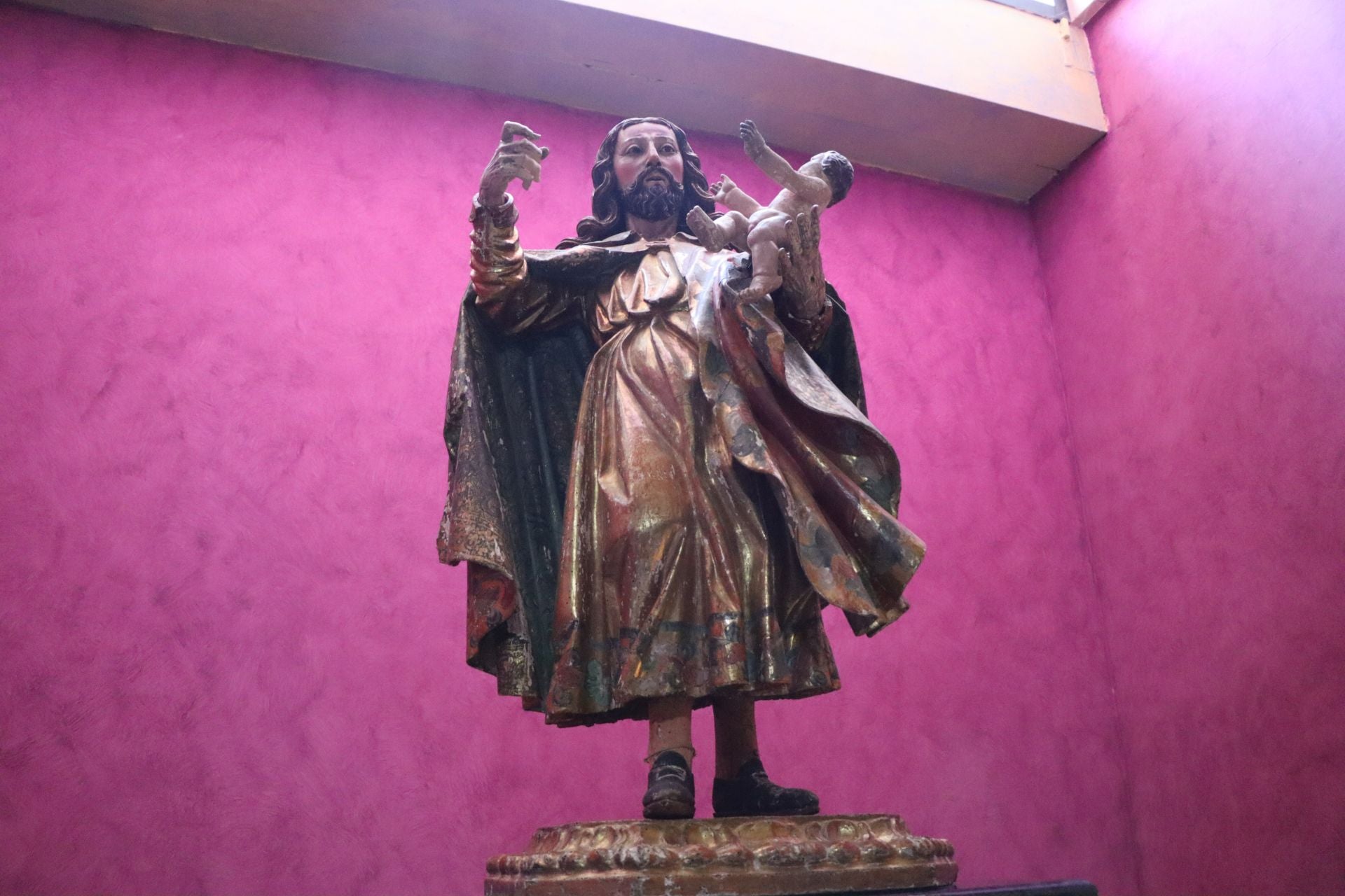 Los columbarios de la iglesia de Nuestra Señora del Rosario