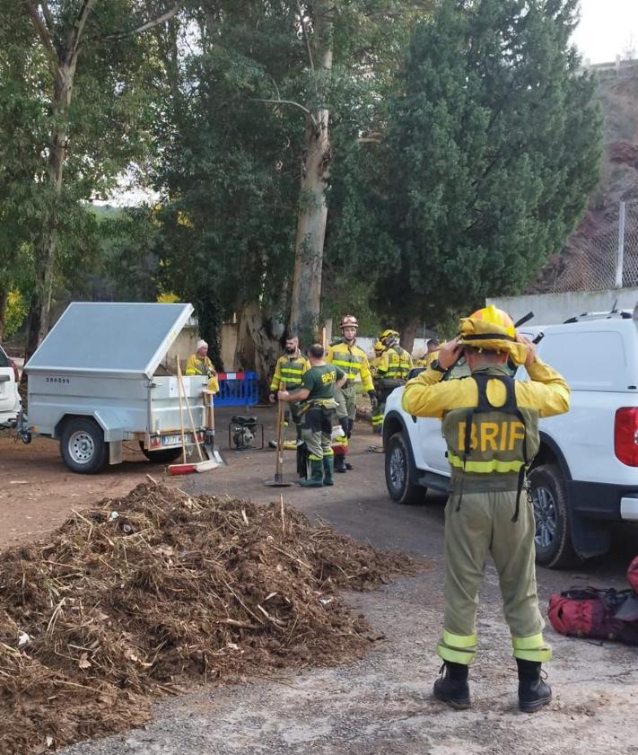 Imagen secundaria 2 - Imágenes de los bomberos forestales de la Brif Tabuyo.