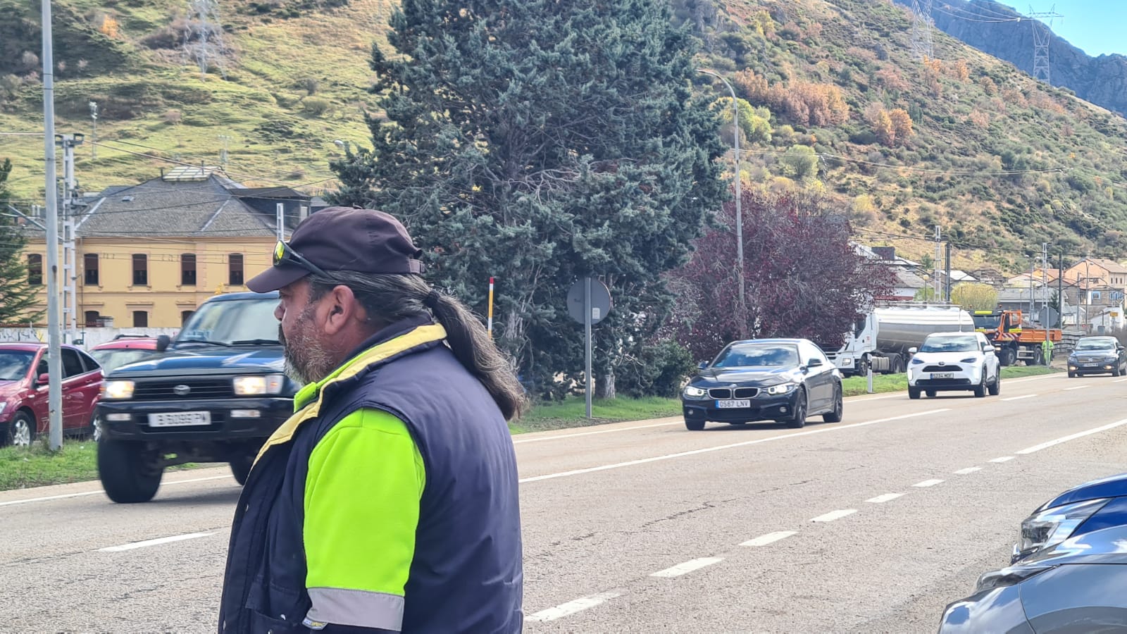 Tráfico en el puerto de Pajares tras el desprendimiento de la AP-66