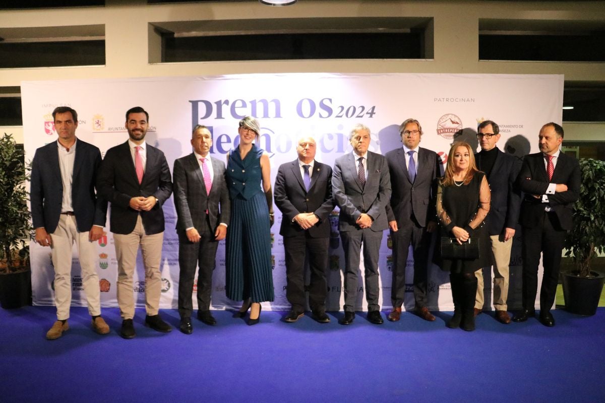 Concejales y diputados del PP de León: Juan Carlos Agúndez, David Fernández, José Alberto García, Inés Santos, de Leonoticias, Esteban González, Eduardo Diego, Emilio Orejas, Paloma Robles, José Manuel Frade y Carlos Anta.