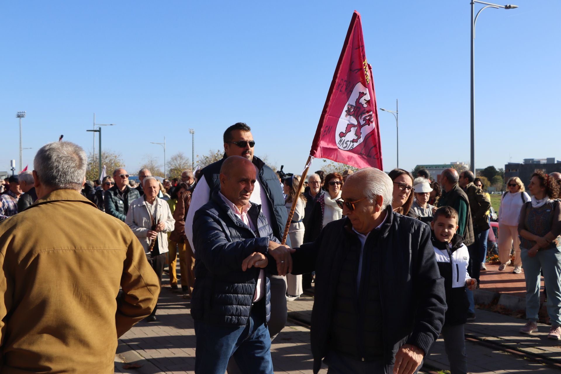 Manifestación por el futuro de Feve en León