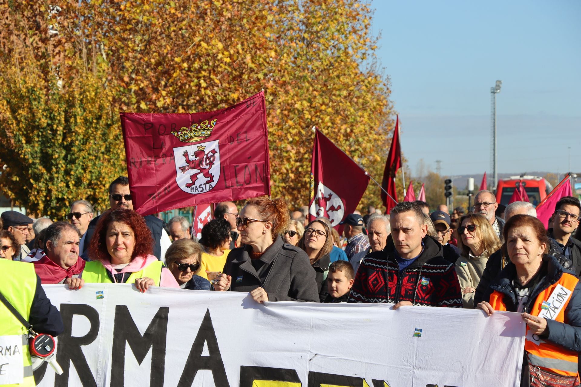 Manifestación por el futuro de Feve en León