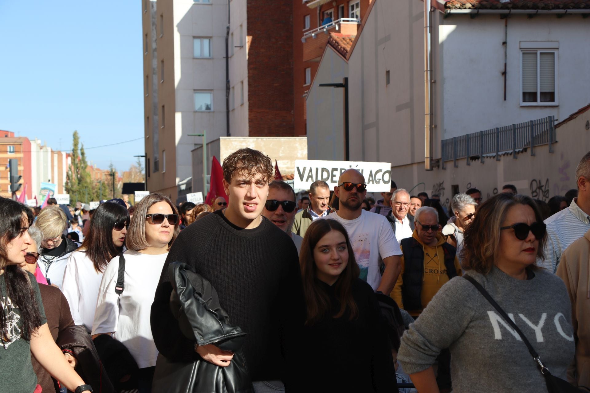 Manifestación por el futuro de Feve en León