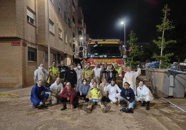 Paiporta despide a los Bomberos de León: «Es difícil marchar sabiendo lo que queda por hacer»