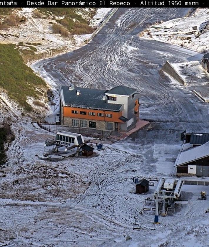 Imagen secundaria 2 - La nieve en diferentes puntos y alturas de la estación de San Isidro.