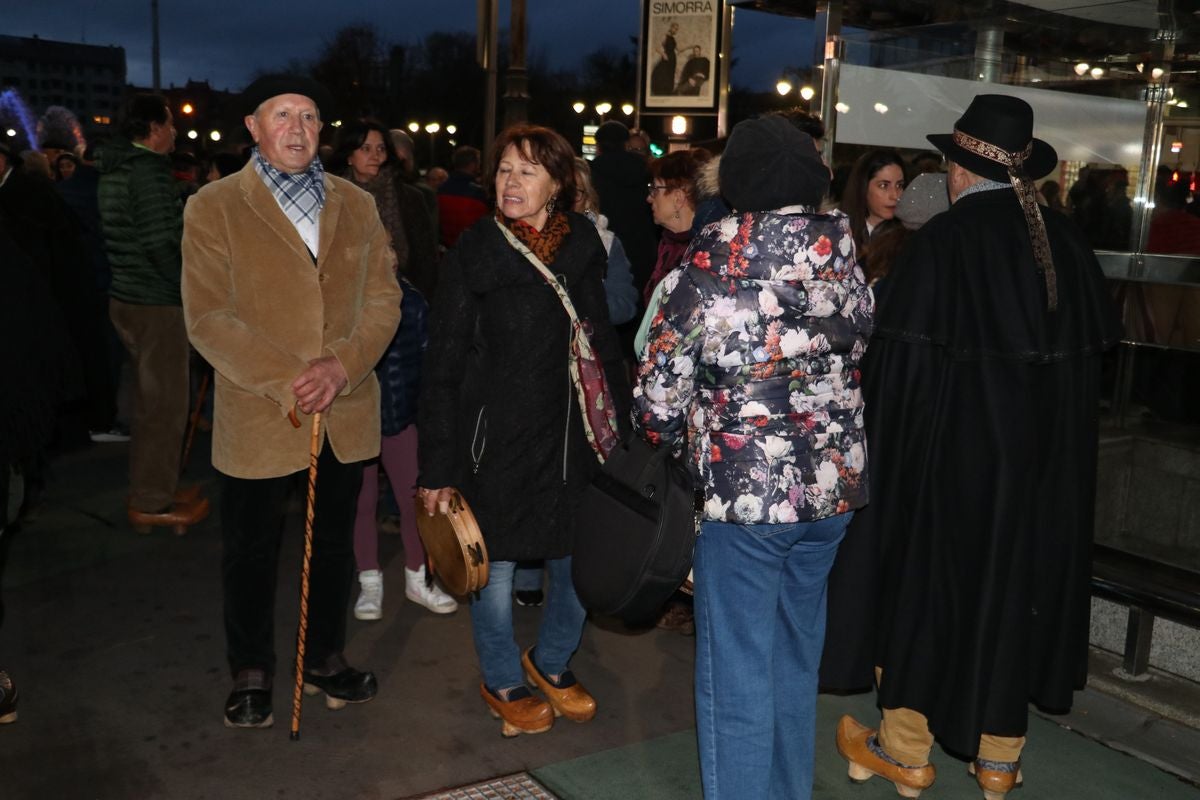 Las madreñas vuelven a pisar el suelo de León