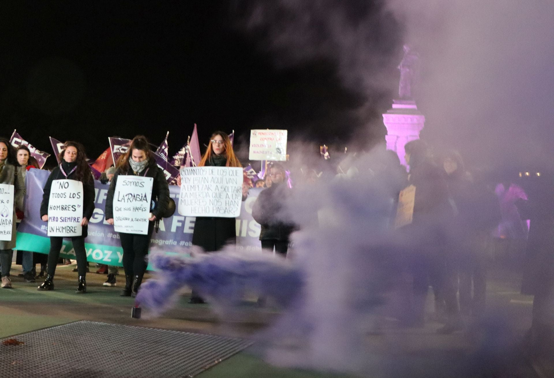 Manifestación contra la violencia de género en León