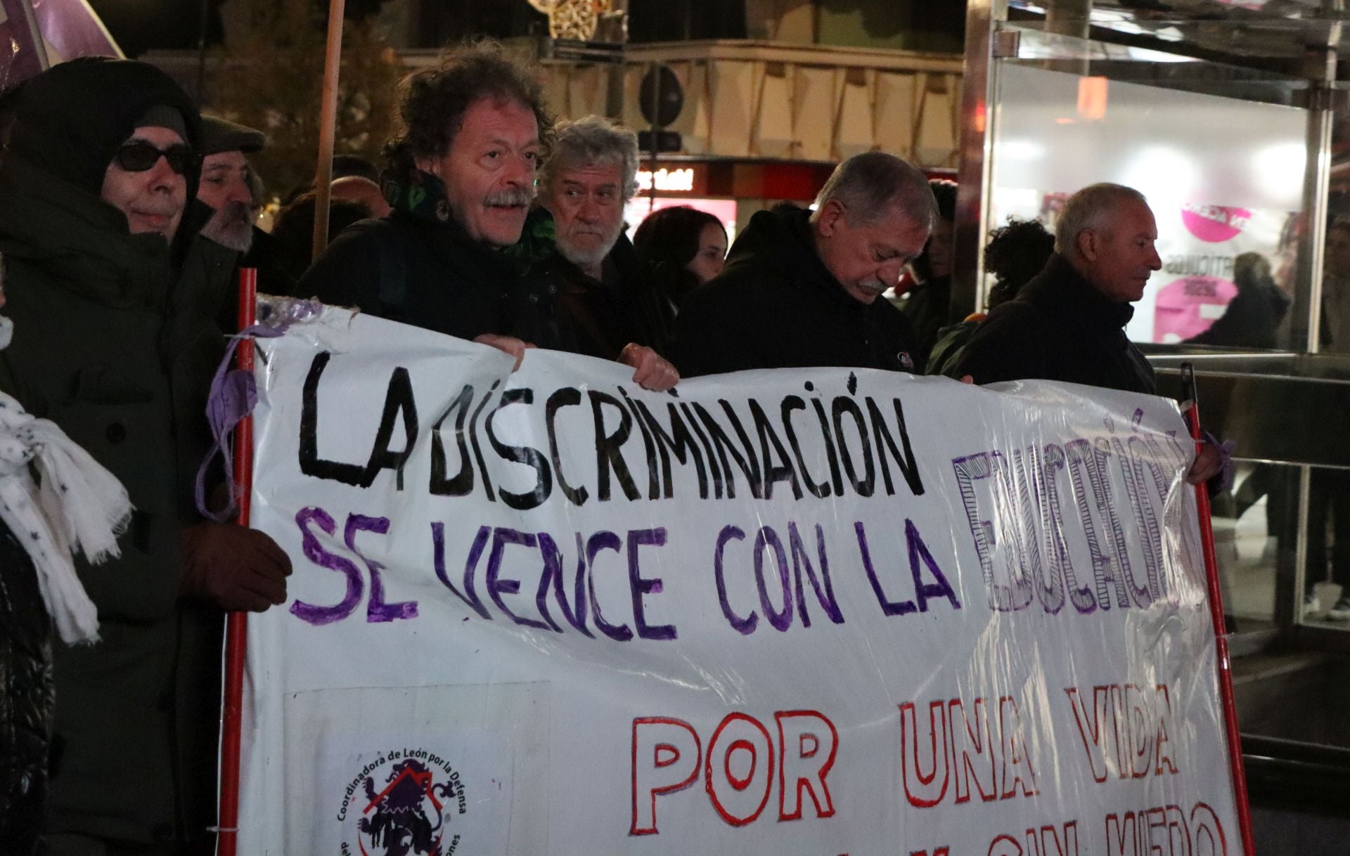 Manifestación contra la violencia de género en León