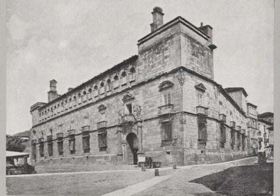 Palacio de los Guzmanes a principios del siglo XX.