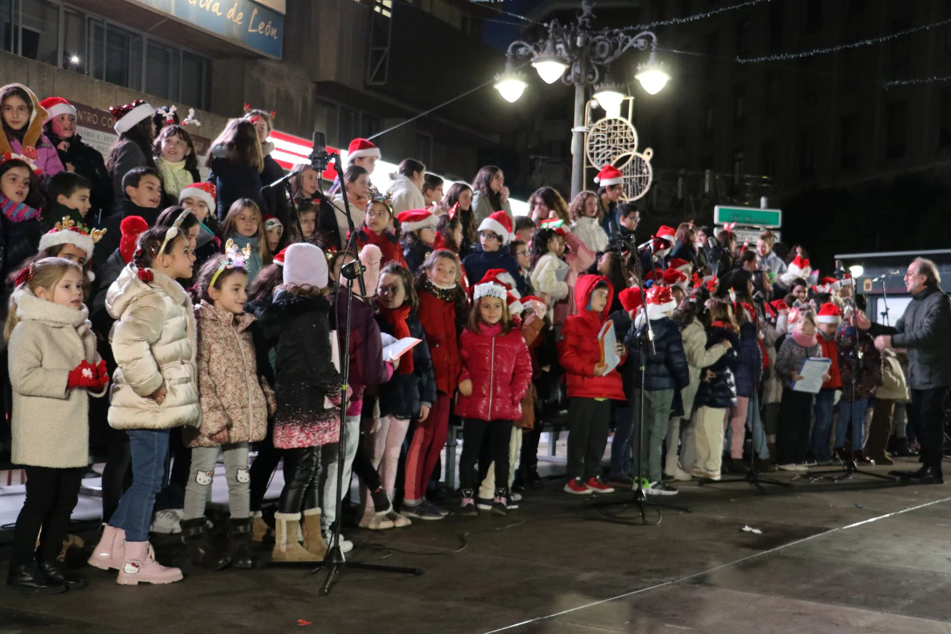 Encendido navideño en la ciudad de León