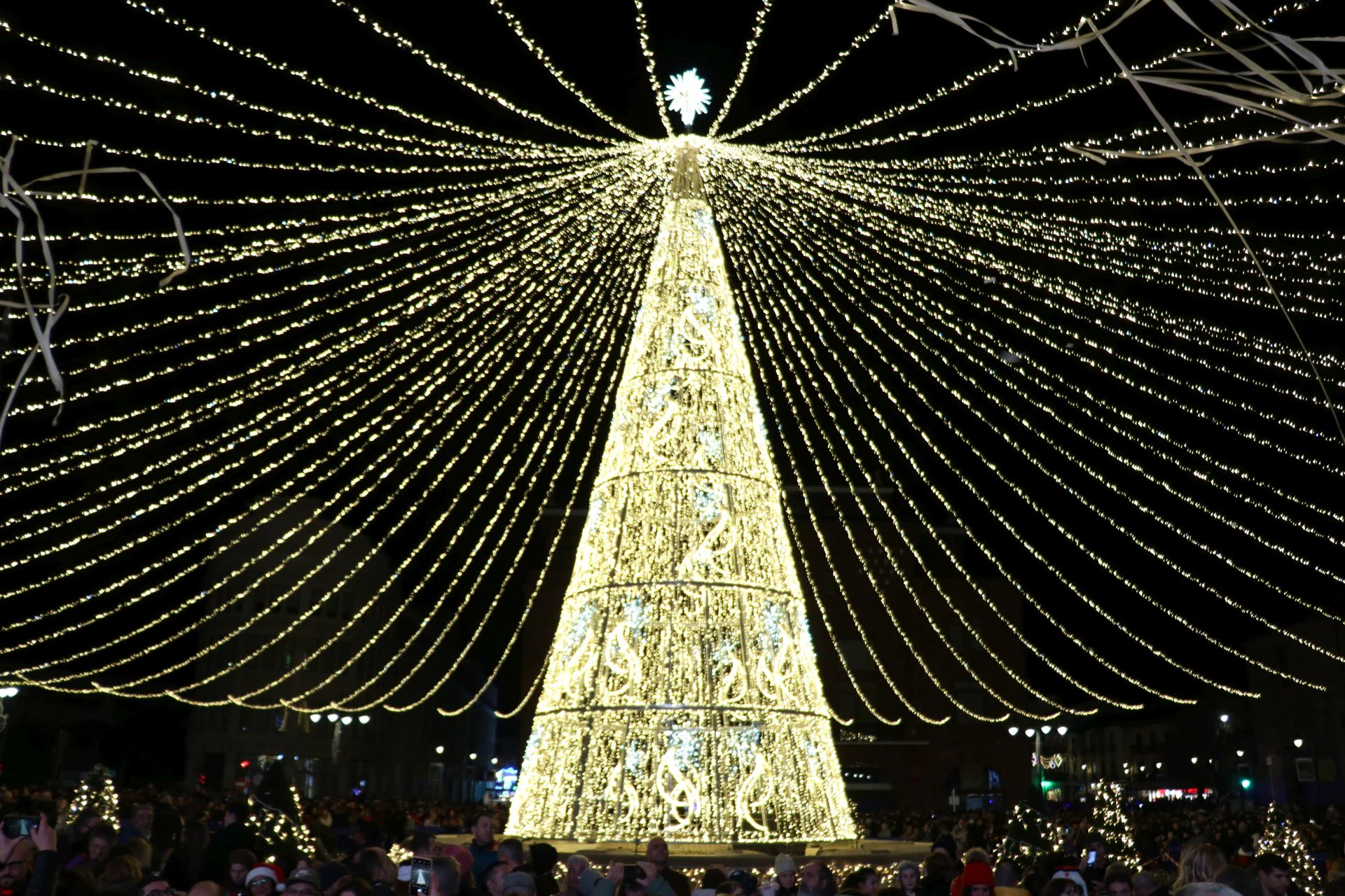 Encendido navideño en la ciudad de León