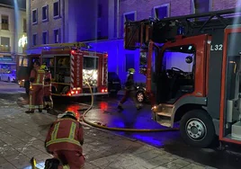 Incendio en la calle Policía Nacional.