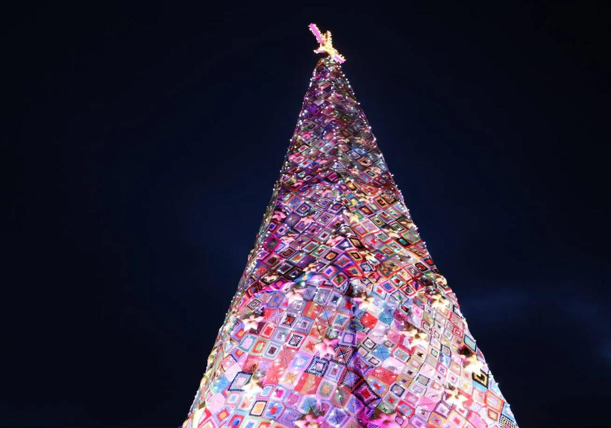 Árbol de Villoría de Órbigo en las navidades pasadas