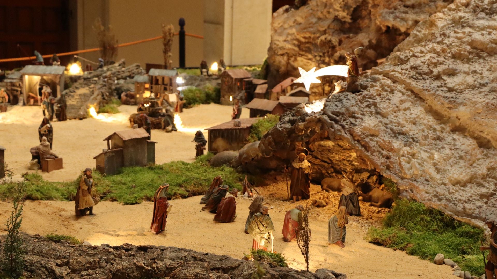 La Casa de las Carnicerías reabre con el belén navideño del Dulce Nombre