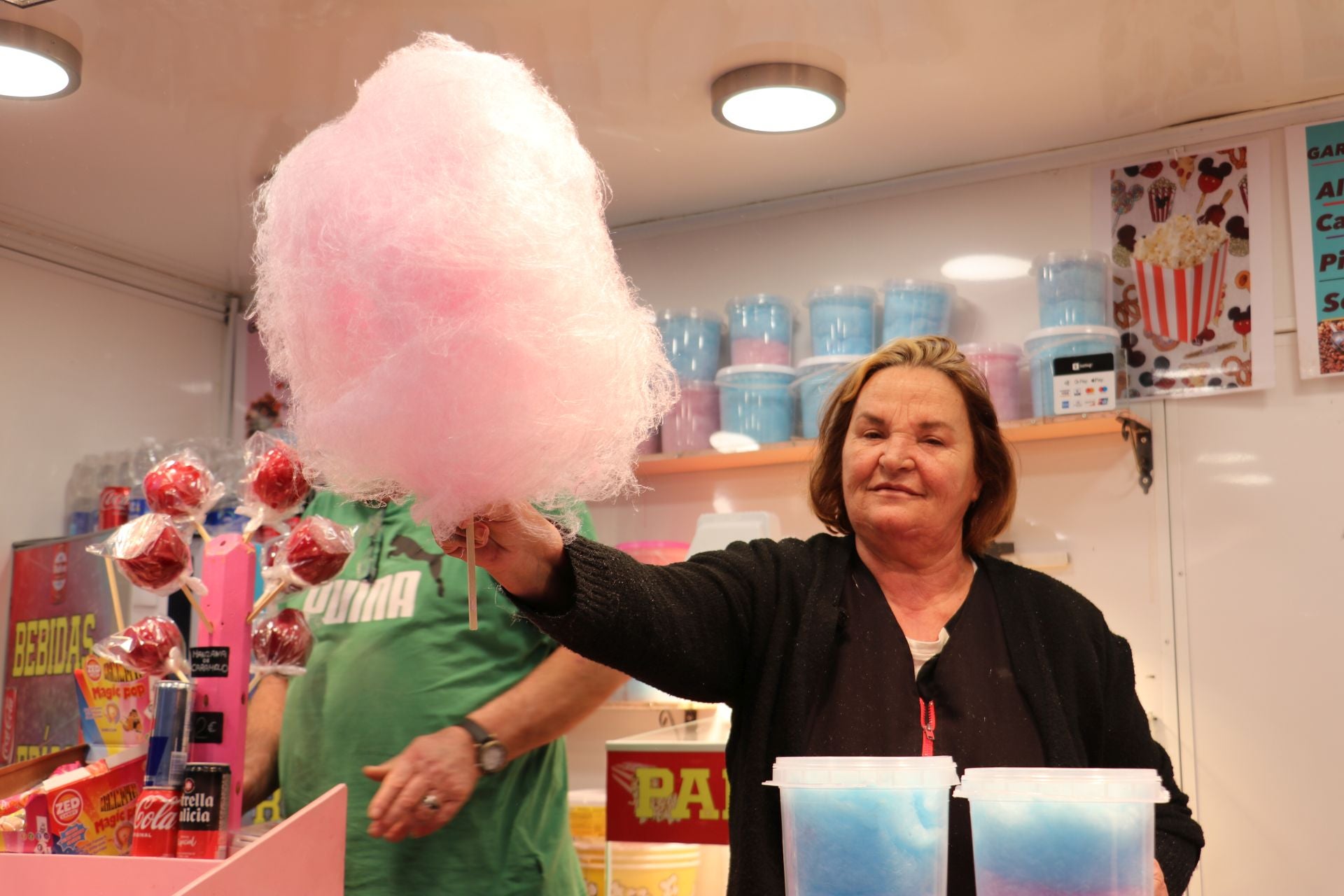 Una dulce tradición: 22 años vendiendo algodón de azucar