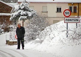 Nieve en la localidad leonesa de Fontún.