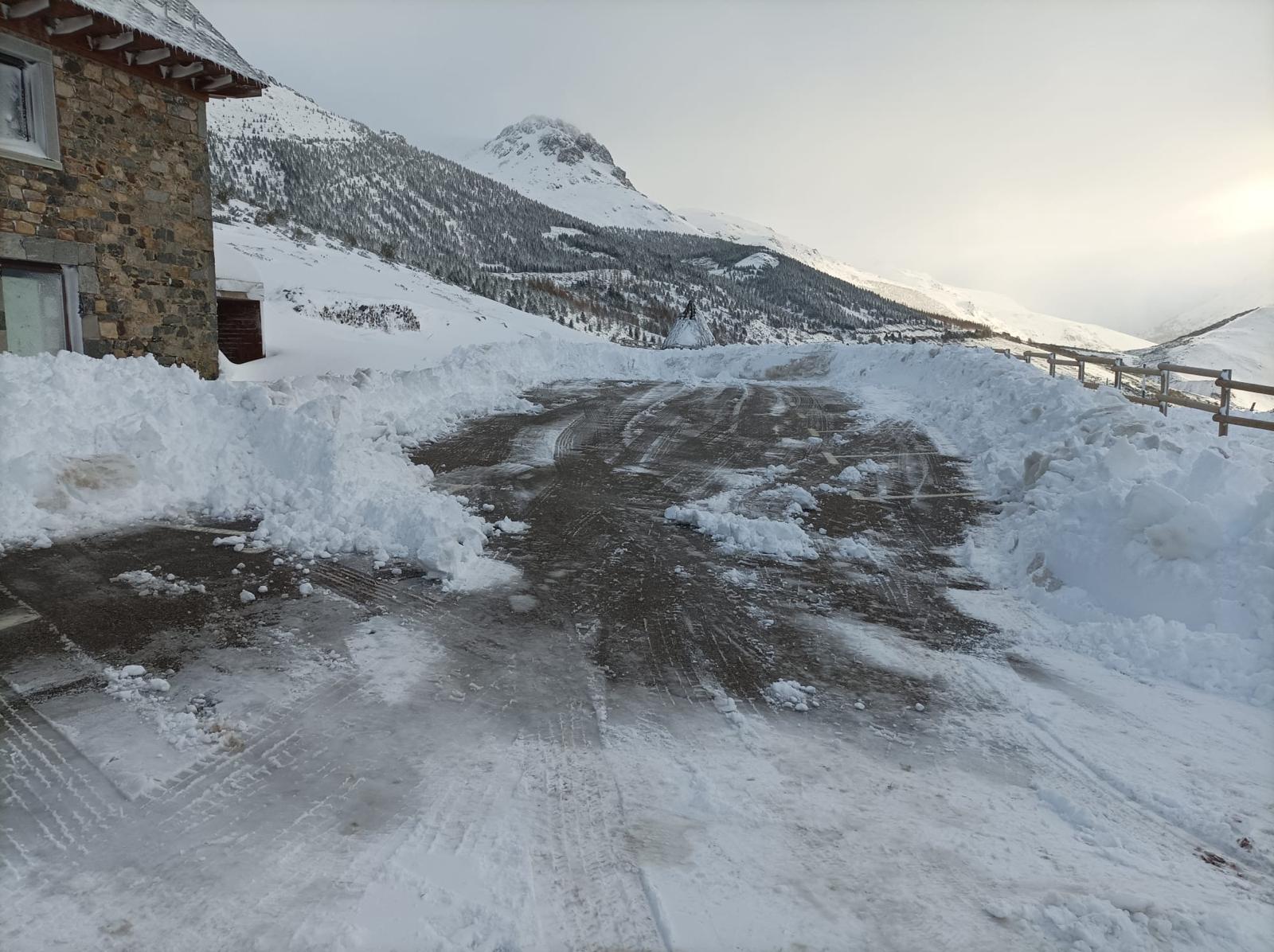 La nieve en el puerto de Monteviejo