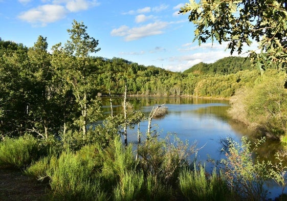 Laguna del Castro, en la reserva del Valle de Laciana.