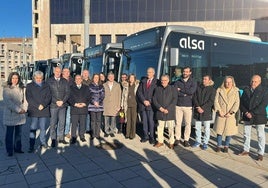 Presentación de los ocho nuevos autobuses híbridos para León.