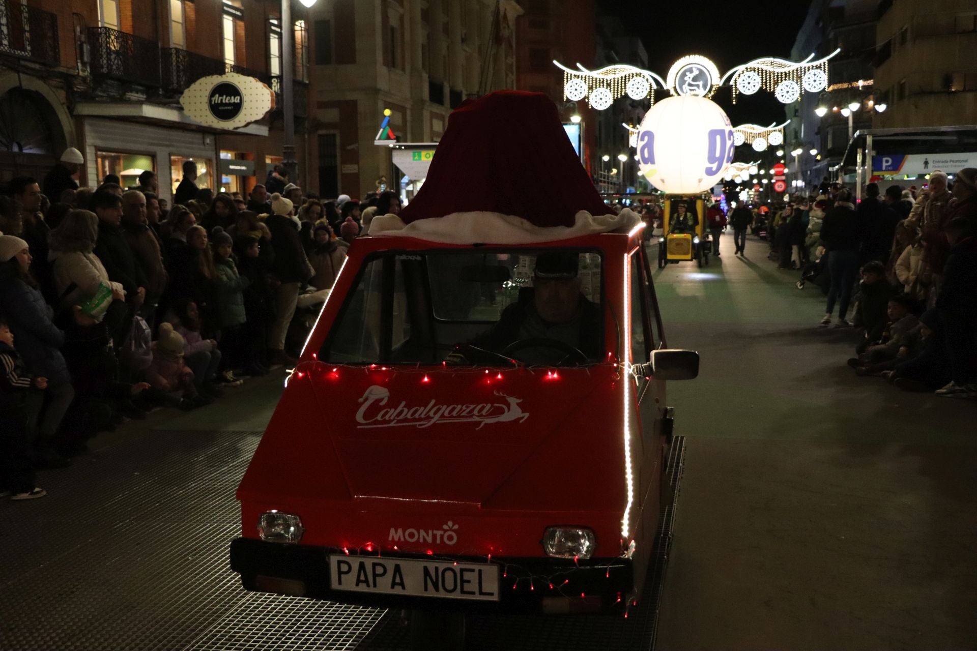 Así ha sido la Cabalgaza de Papá Noel en León