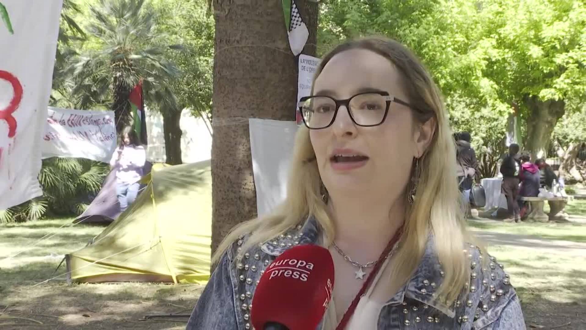 Estudiantes de la UV acampan desde hace cuatro días en apoyo al pueblo palestino