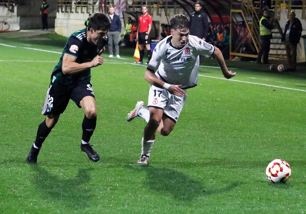 Álvaro, en un partido con la Cultural.