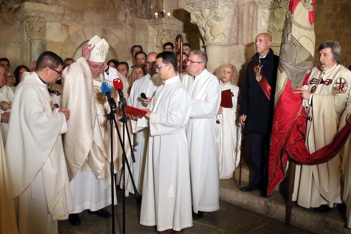 Eucaristía y responso por los reyes de León