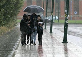 Lluvia en la ciudad de León.