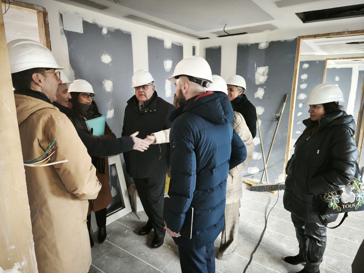 Visita del consejero de Sanidad a las obras del centro de salud de Pinilla