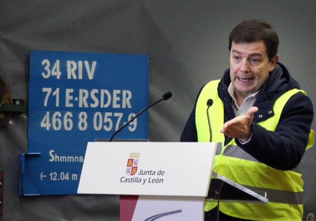 Alfonso Fernández Mañueco durante su intervención en Coated Solutions.