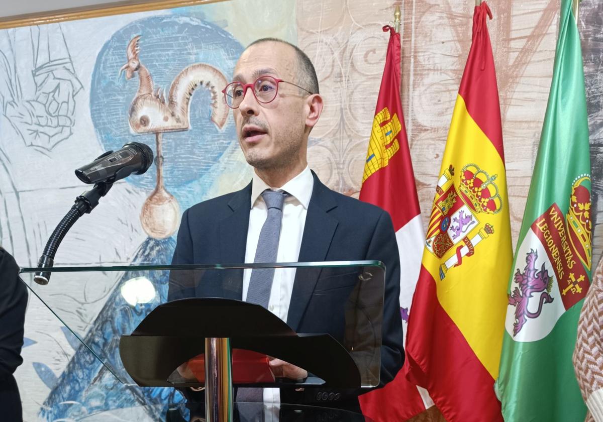 El doctor Iván Rega Castro, profesor del departamento de Patrimonio artístico y documental de la facultad de Filosofía y Letras.