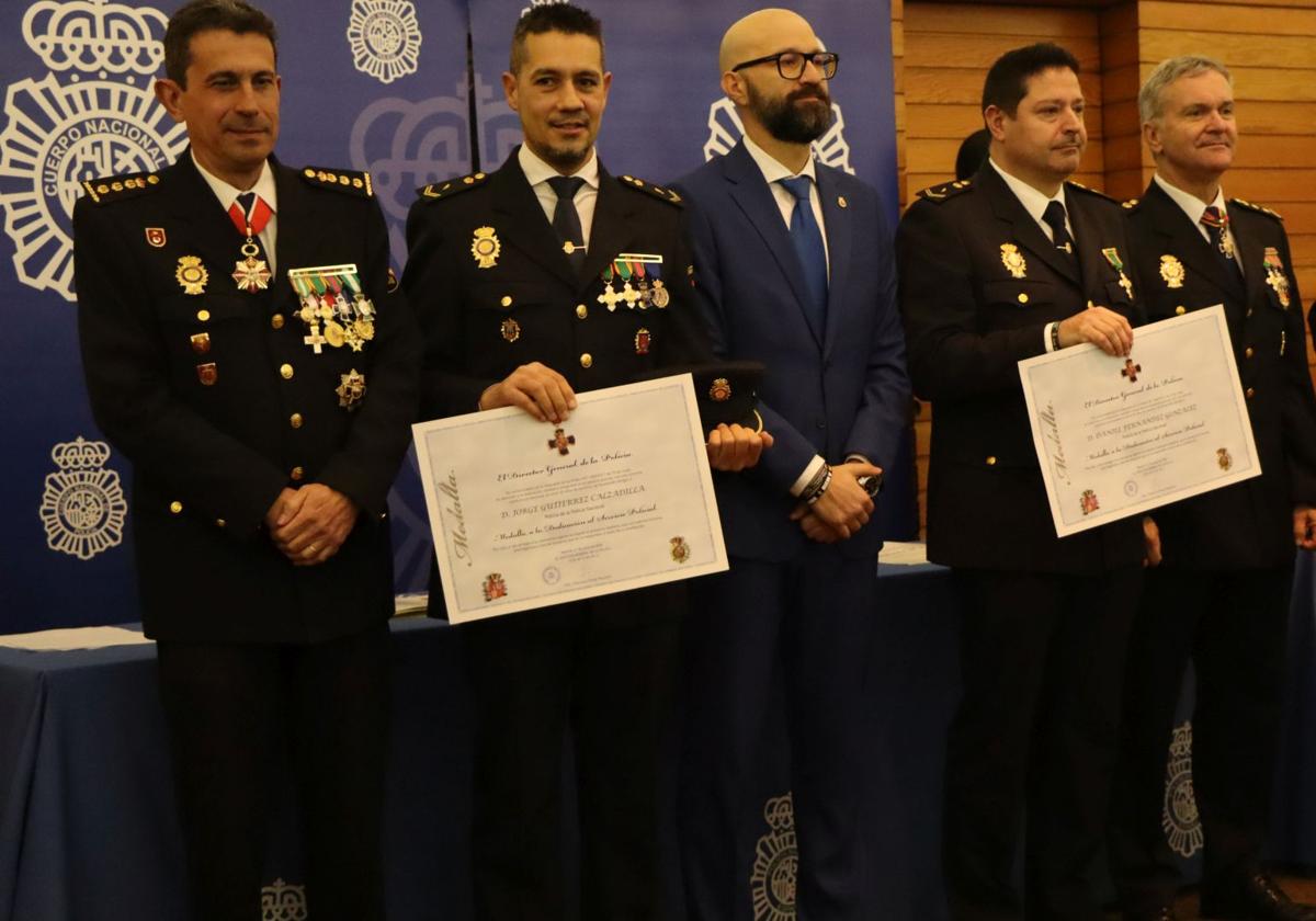 Imagen de la entrega de reconocimientos de la Policía Nacional.